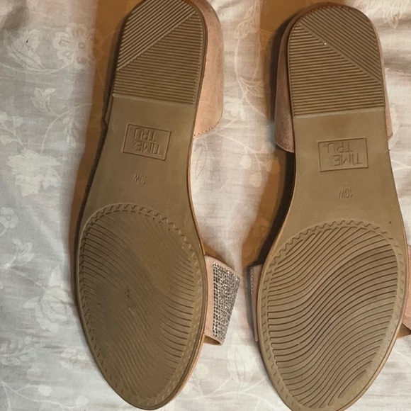 Cute tan, sparkly sandals size 10 - Picture 4 of 6